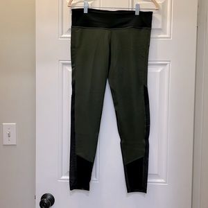 Adidas Climalite Leggings,Size Medium,Dark Green and Black with mesh